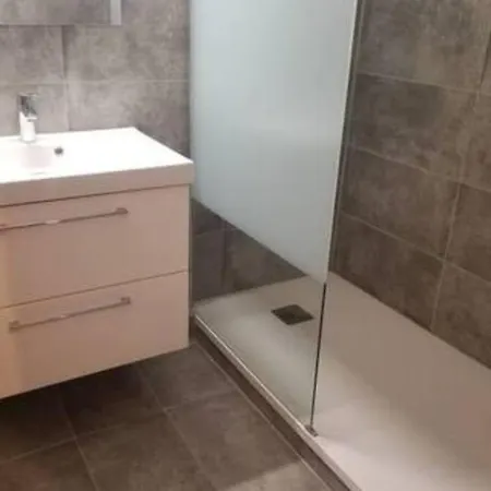 Magnifique Vue Centre Station Apartment *